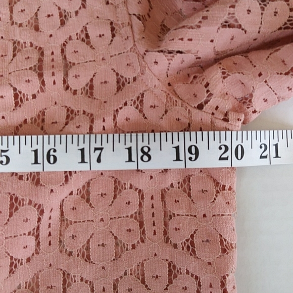 Alfred Dunner Crochet Lace Floral Button Up Blouse w/Tank Top 12 Pink - Picture 15 of 16